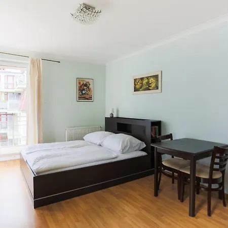 - Feniks Apartment